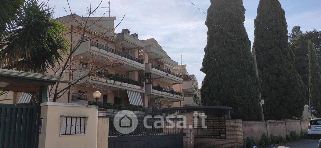 Appartamento in Vendita in Via San Vitaliano 11 a Roma