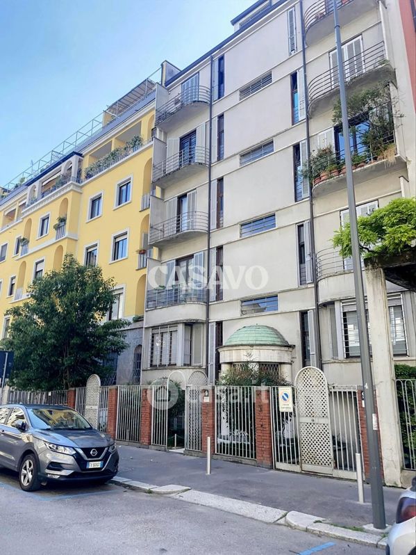Appartamento in Vendita in Via Giuseppe Longhi 9 a Milano