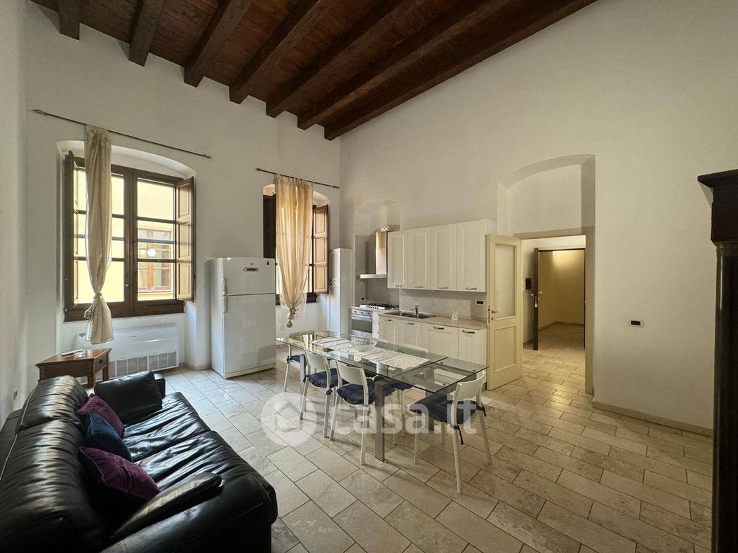 Appartamento in Affitto in Via Sant'Eulalia a Cagliari