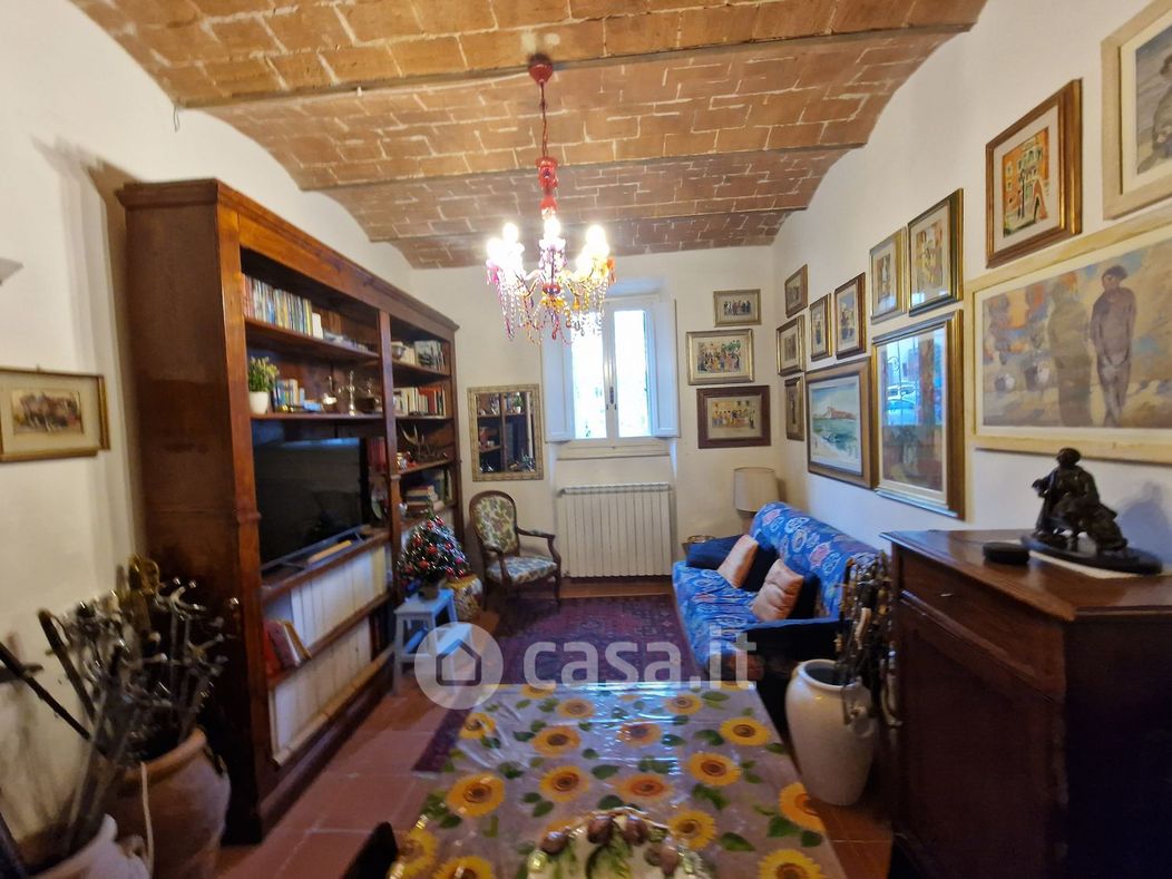 Appartamento in Vendita in Via Marini a Fiesole