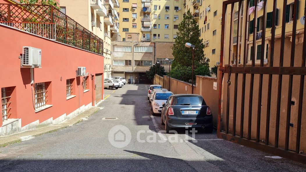 Garage/Posto auto in Vendita in Via ENRICO DAL POZZO a Roma