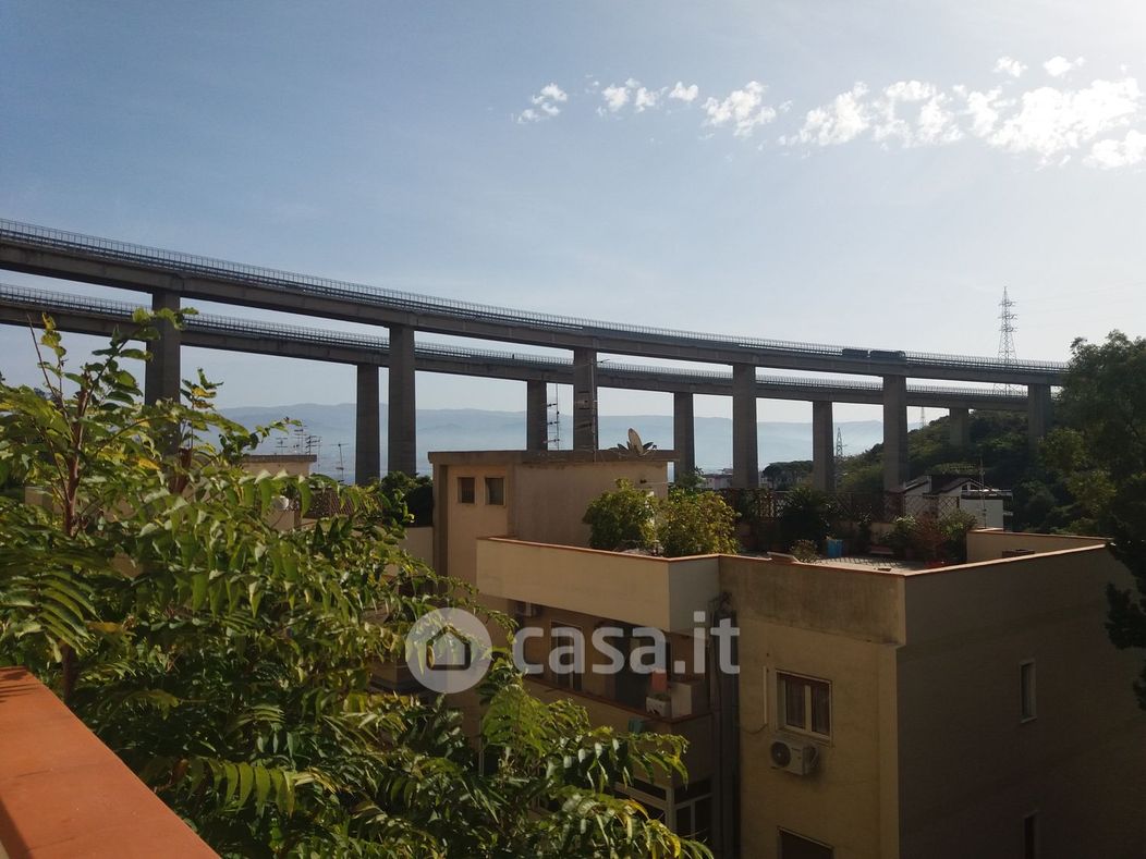 Appartamento in Vendita in Via Torrente Trapani alto a Messina