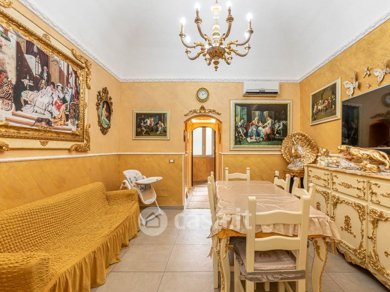 Appartamento in Vendita in Via Re Manfredi a Palermo