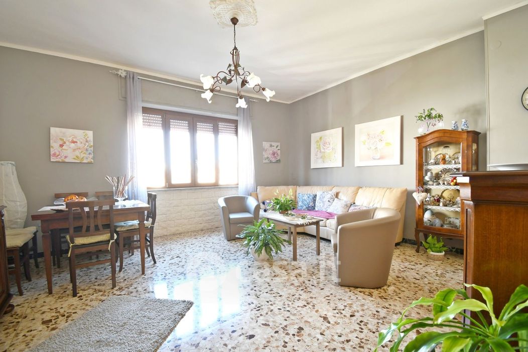 Appartamento in Vendita in Via Galvani a Cagliari
