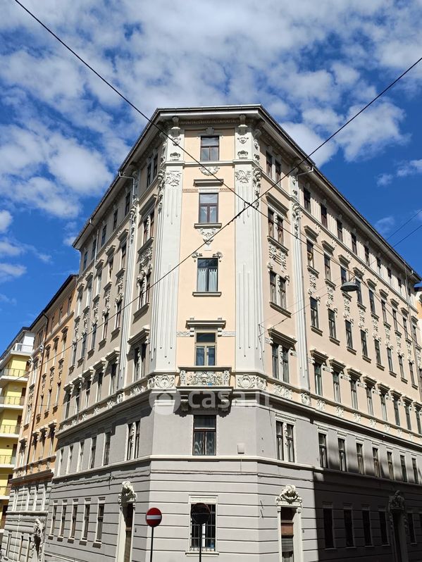 Appartamento in Vendita in Via dei Piccardi 15 a Trieste