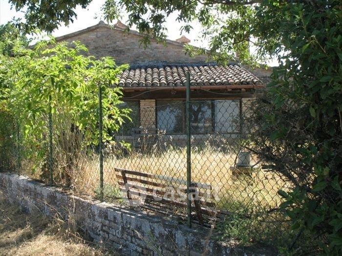 Rustico/Casale in Vendita in Strada Provinciale delle Cesane a Urbino