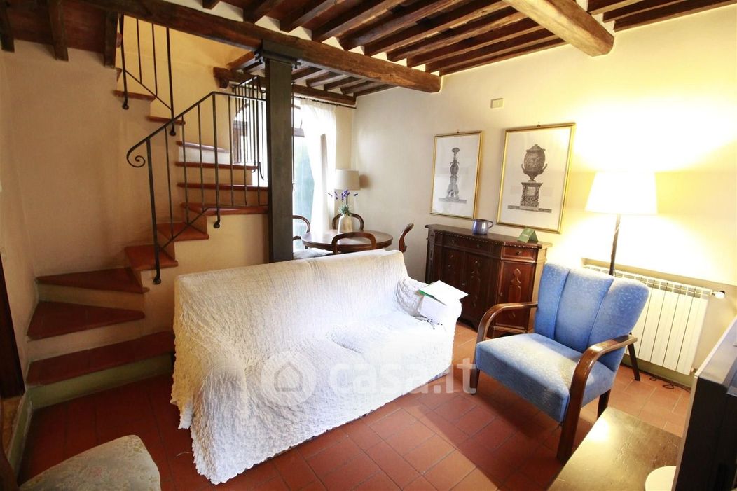 Appartamento in Affitto in Via di Rocchino 209 a Lucca