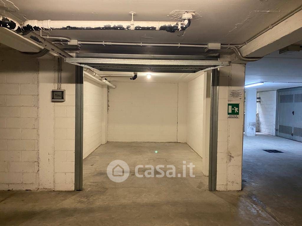Garage/Posto auto in Vendita in Via Duilio Ottavi 9 a Cerveteri