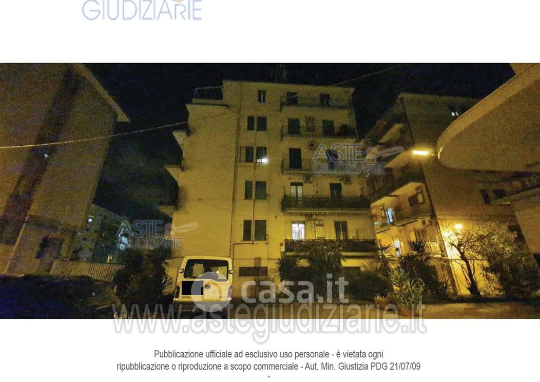 Appartamento in Vendita in Via Andrea Lauro Grotto 11 a Salerno