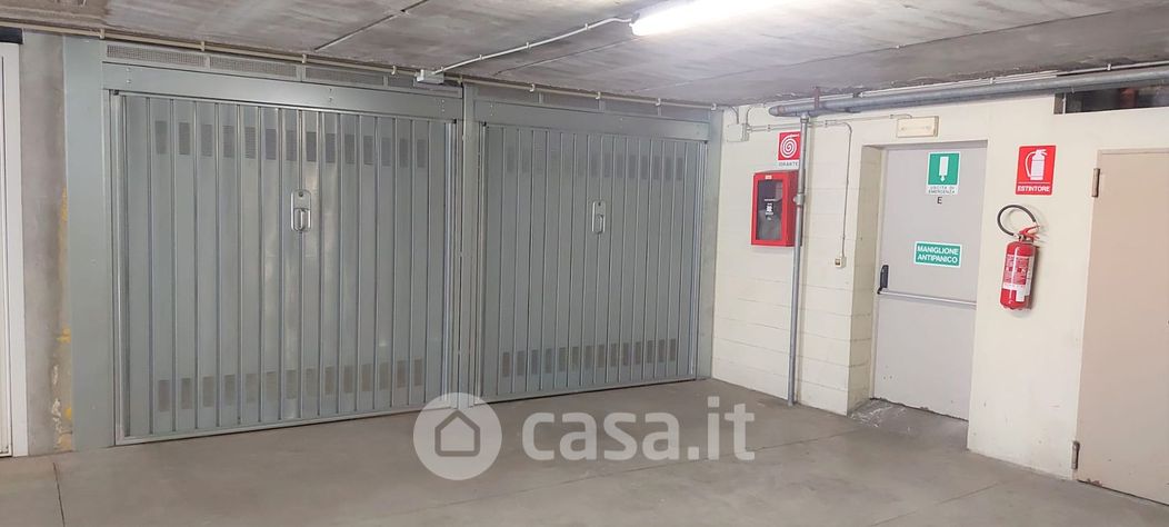 Garage/Posto auto in Vendita in Via Goffredo Mameli a Asti