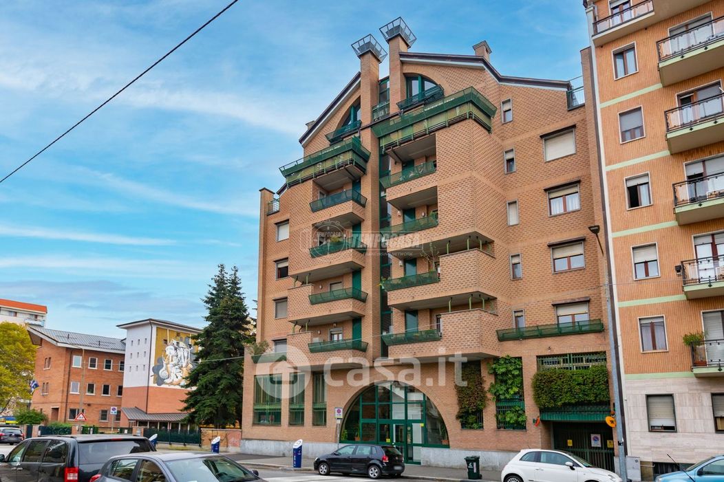 Appartamento in Vendita in Via Giovanni Servais 11 a Torino