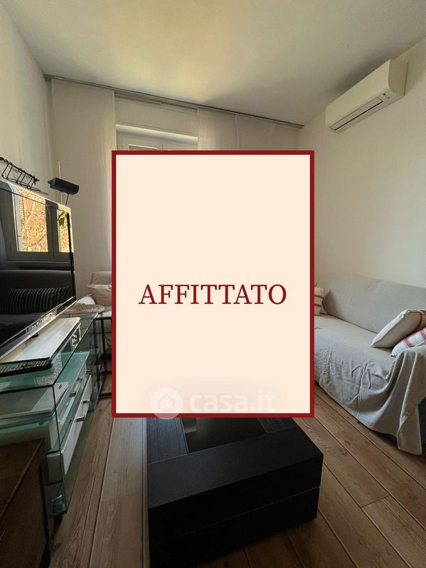 Appartamento in Affitto in Cimarosa a Milano