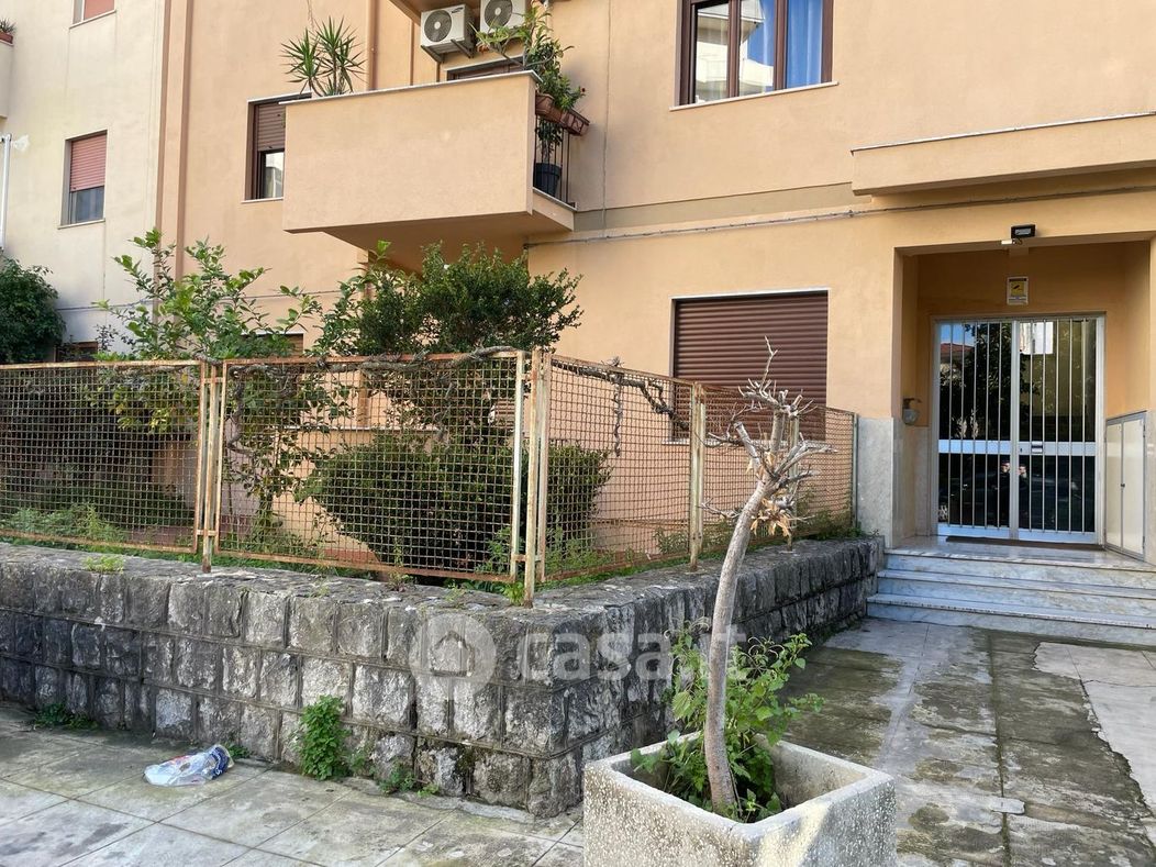 Appartamento in Vendita in Via Angelo Maiorana 1 a Palermo