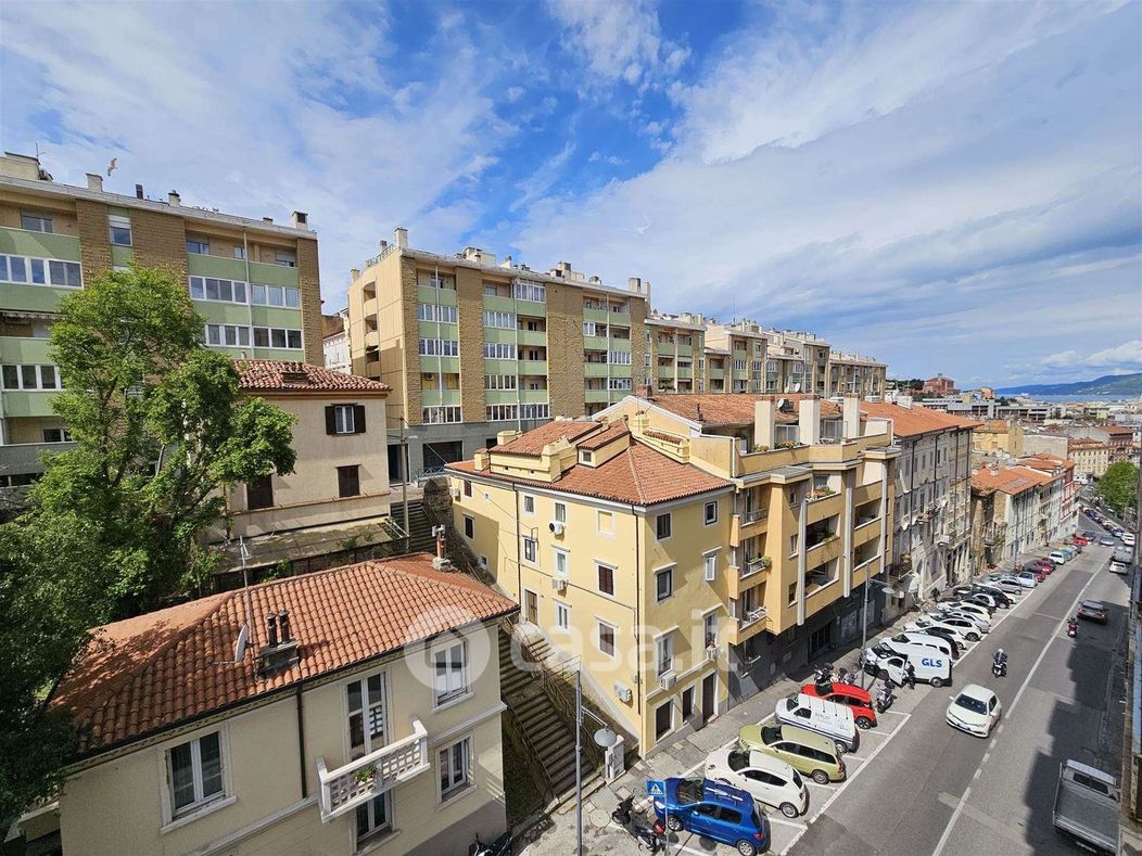 Appartamento in Vendita in Via del Molino a Vento a Trieste