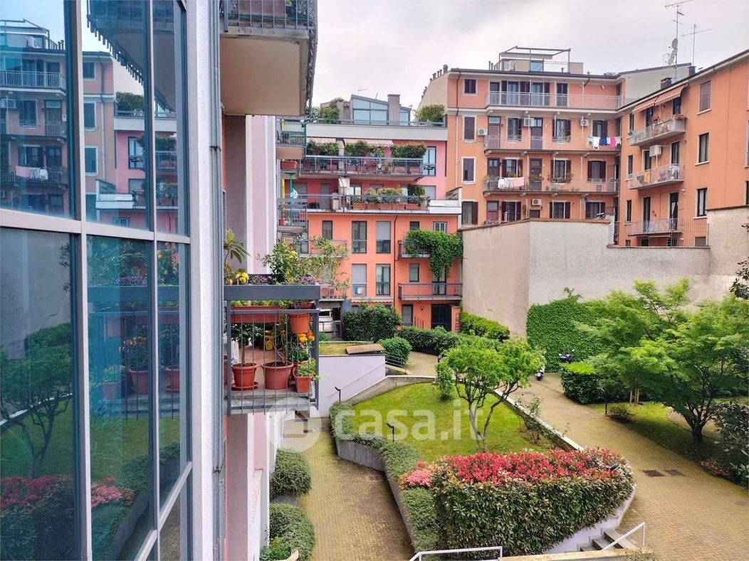 Appartamento in Affitto in Via Adige 20 a Milano