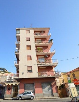 Appartamento in Vendita in Via Gerubino Pilli , San Paolo 32 a Messina