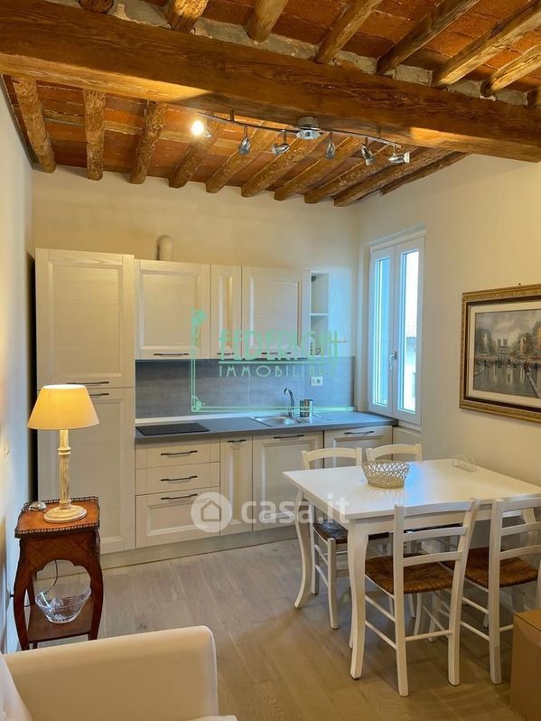 Appartamento in Vendita in Borgo Giannotti 55100 a Lucca
