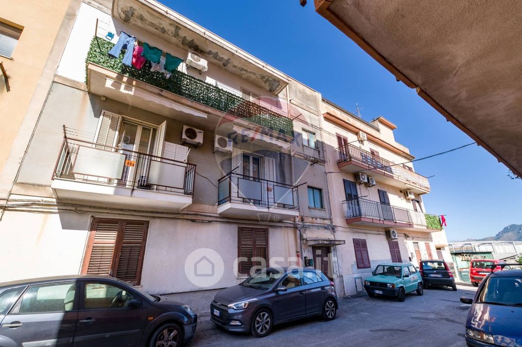 Appartamento in Vendita in Via Derna 26 a Palermo