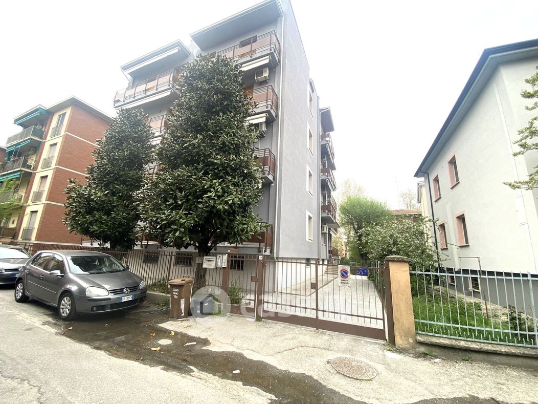 Appartamento in Vendita in Via Ferdinando Orlandi 34 a Parma
