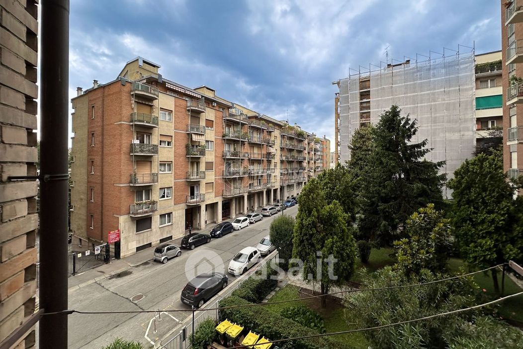 Appartamento in Vendita in Corso Sebastopoli 239 a Torino