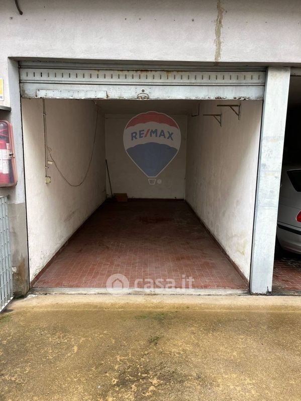Garage/Posto auto in Vendita in Via Monfalcone 12 /B a Milano
