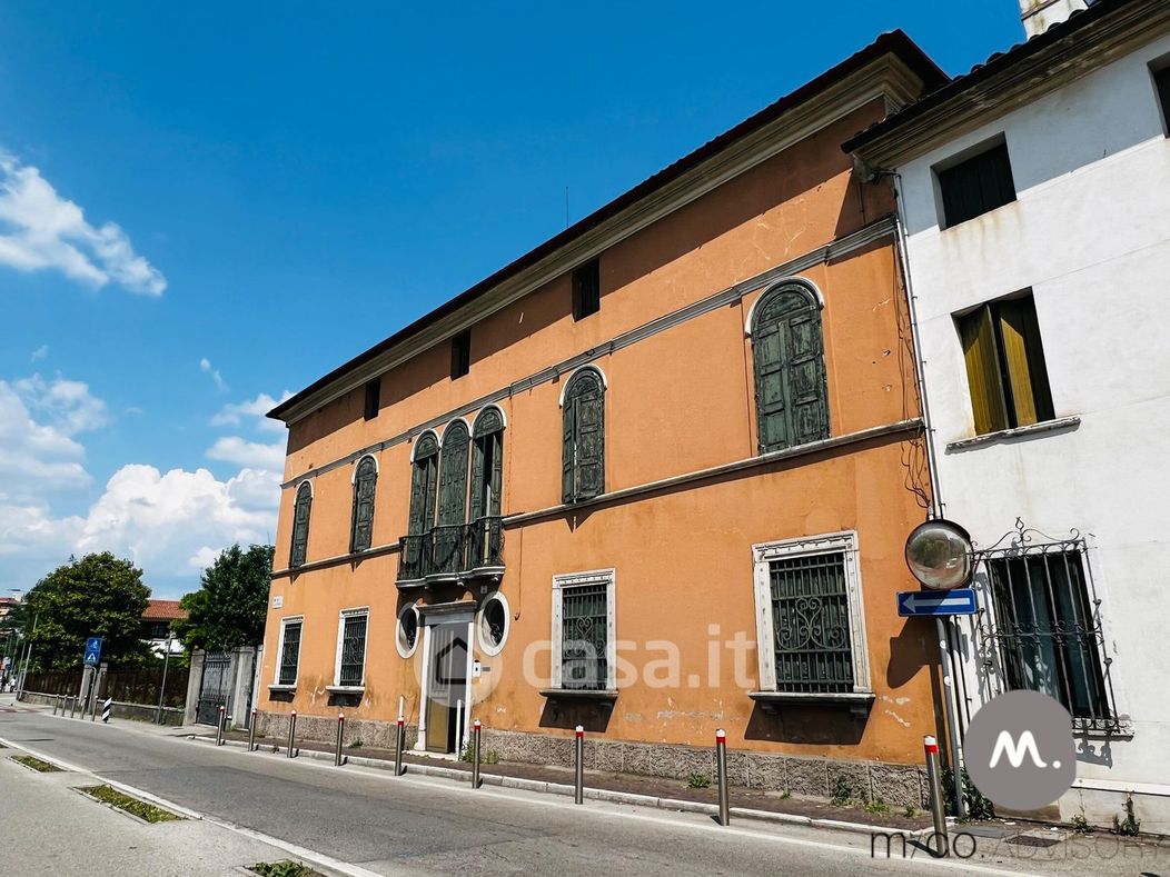 Villa in Vendita in Via Colonna 60 a Pordenone