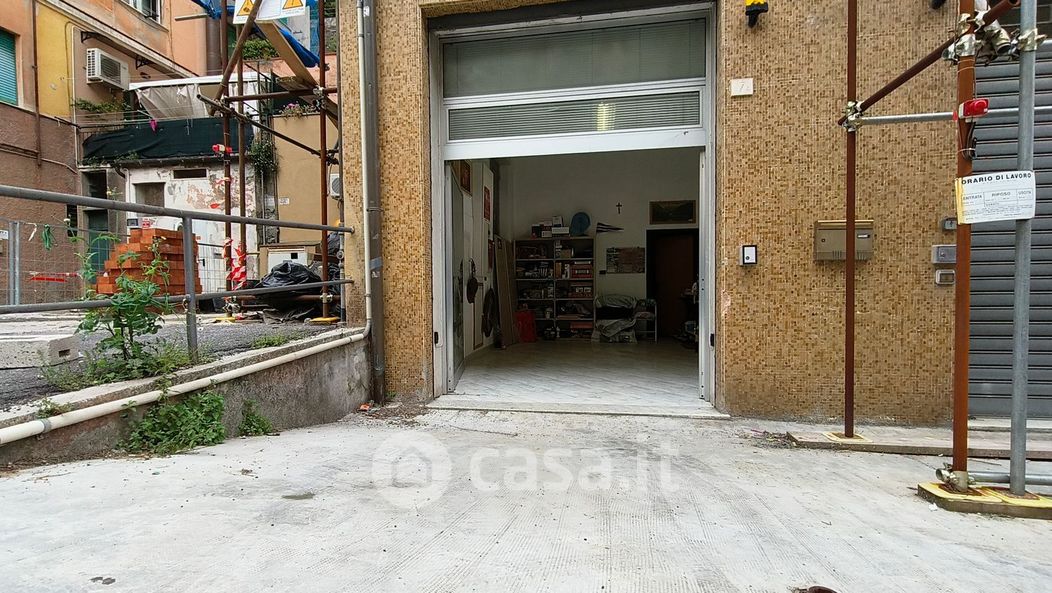 Garage/Posto auto in Vendita in Viale alla Pineta a Genova
