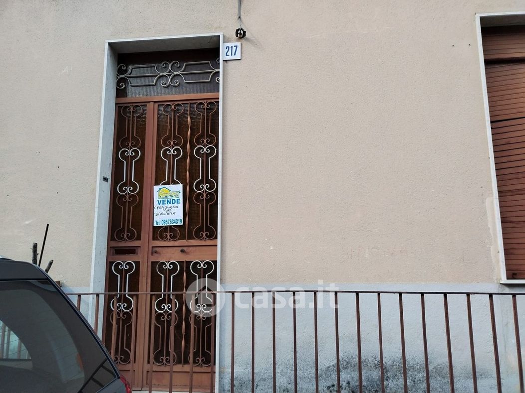 Casa indipendente in Vendita in Via Provinciale Per Santa Maria Ammalati a Acireale