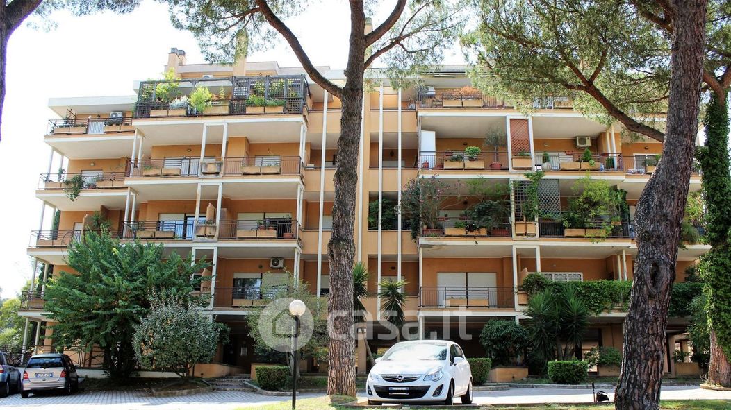 Appartamento in Vendita in Via Giulio Galli 71 a Roma