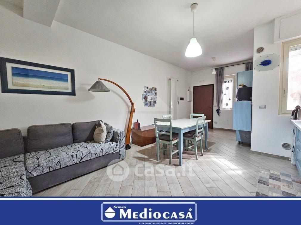 Appartamento in Vendita in Via Umberto I a Palo del Colle