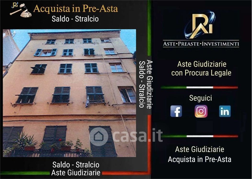 Appartamento in Vendita in Via Stefano Canzio 6 a Genova