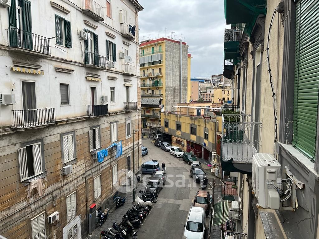 Appartamento in Vendita in Via Marco Aurelio Severino a Napoli
