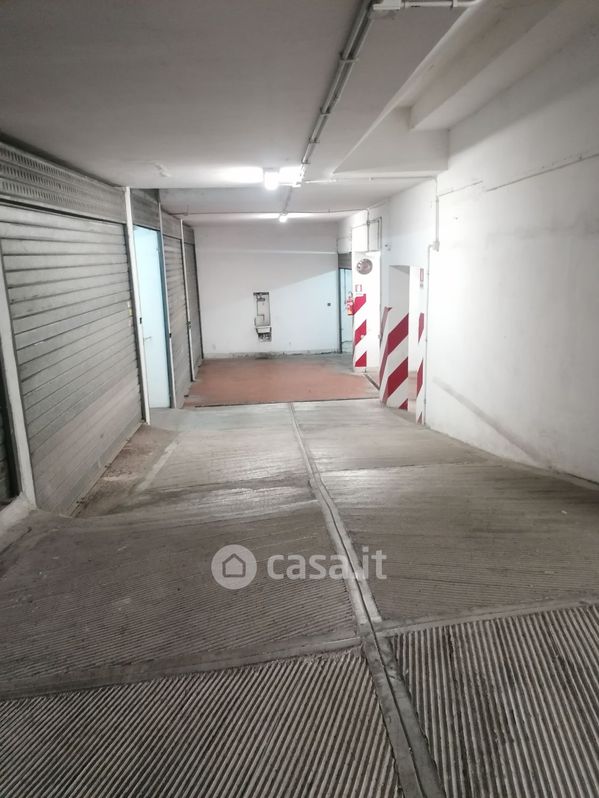 Garage/Posto auto in Vendita in Via nespolo sabino 19 a Roma