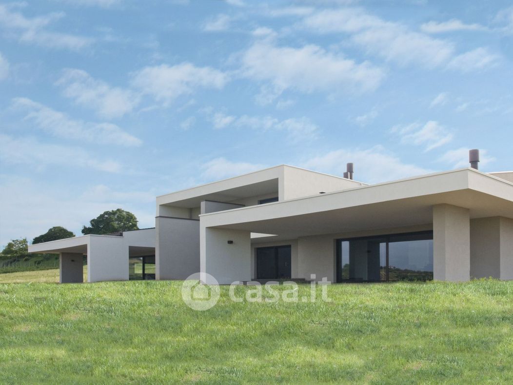 Casa Bi/Trifamiliare in Vendita in Via San Tomaso 865 a Cesena
