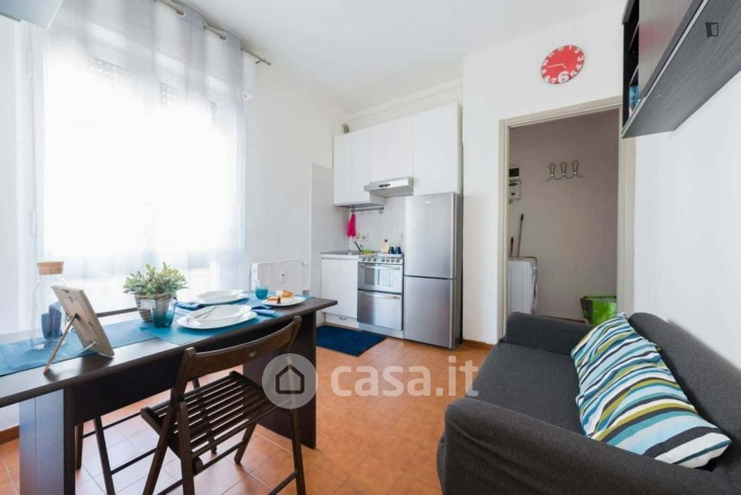 Appartamento in Affitto in Via Monte Cengio a Milano