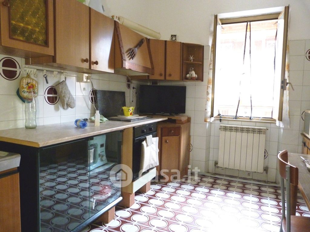 Appartamento in Vendita in Via Santafiora 333 a Roma