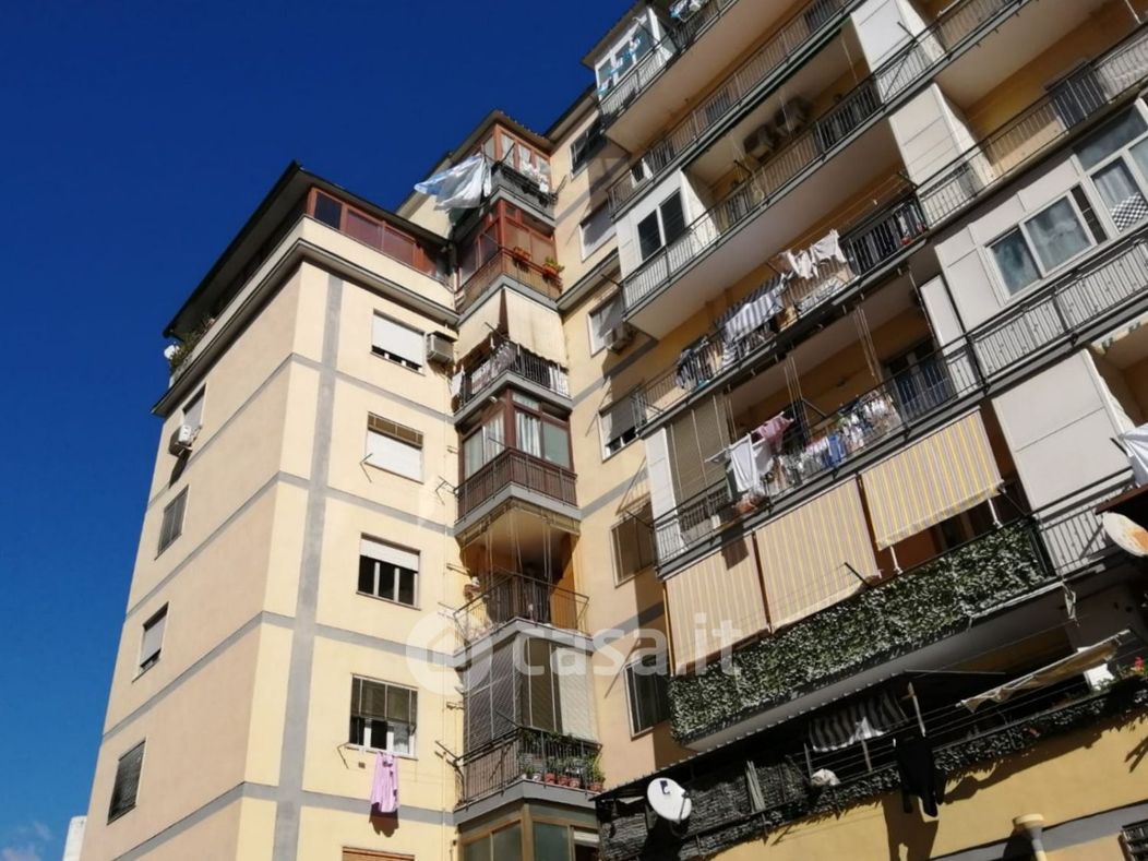 Appartamento in Vendita in Via Bernardino Telesio 34 a Napoli