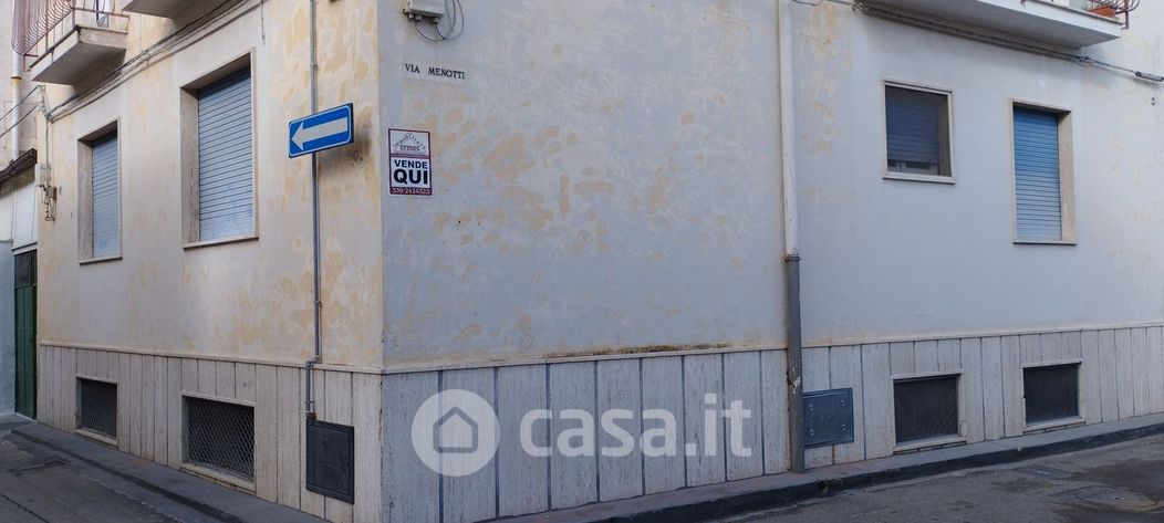 Appartamento in Vendita in menotti a Bari