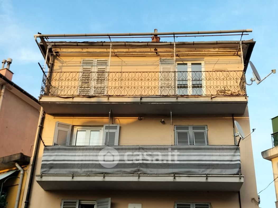 Appartamento in Vendita in Via Benedetto da Porto a Genova