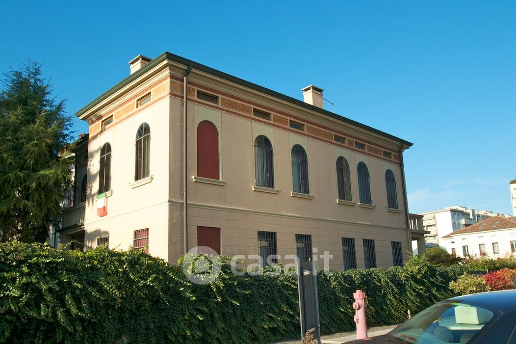 Villa in Vendita in a Vicenza