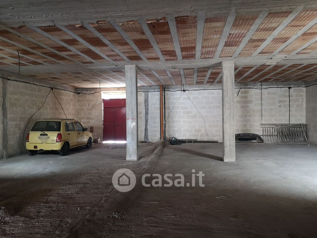 Garage/Posto auto in Affitto in Via Mantegna a San Giorgio Ionico