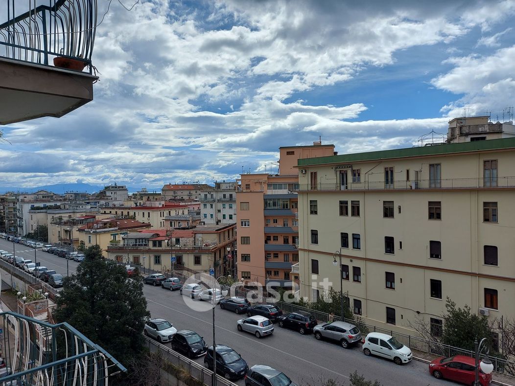 Appartamento in Vendita in Via Matteo Silvatico a Salerno