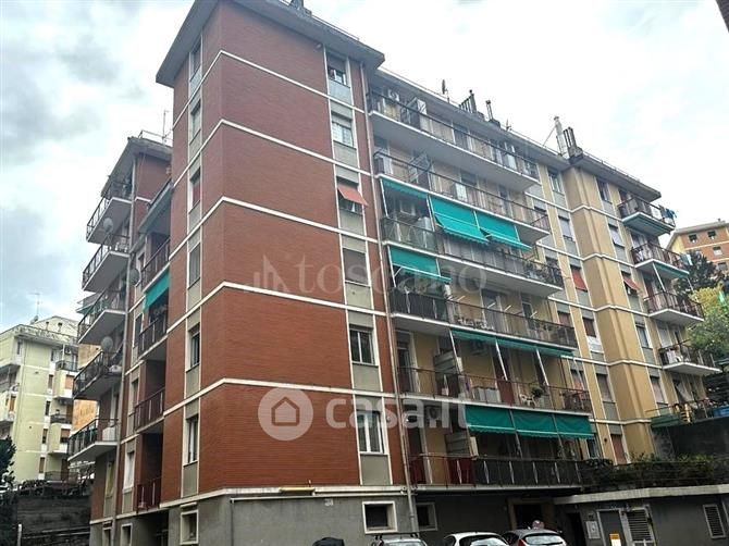 Appartamento in Vendita in Piazza Silvio Arrivabene a Genova