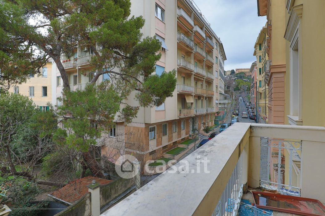 Appartamento in Affitto in Via mameli 3 a Genova