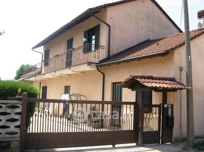 Villa in Vendita in Via Parona Cassolo a Mortara