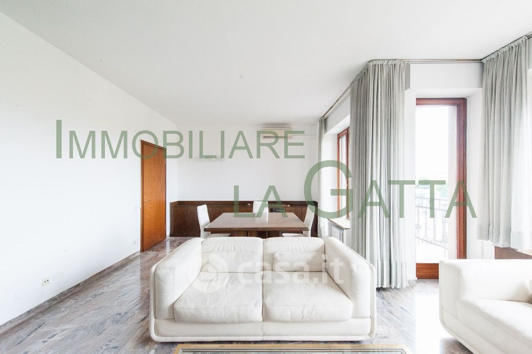 Appartamento in Affitto in Via berna 15 a Milano
