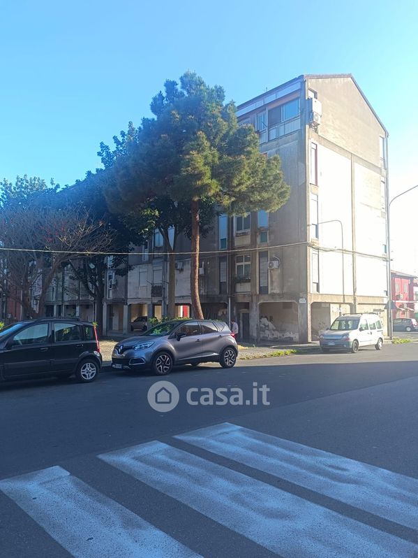 Appartamento in Vendita in Viale Seneca 2 a Catania