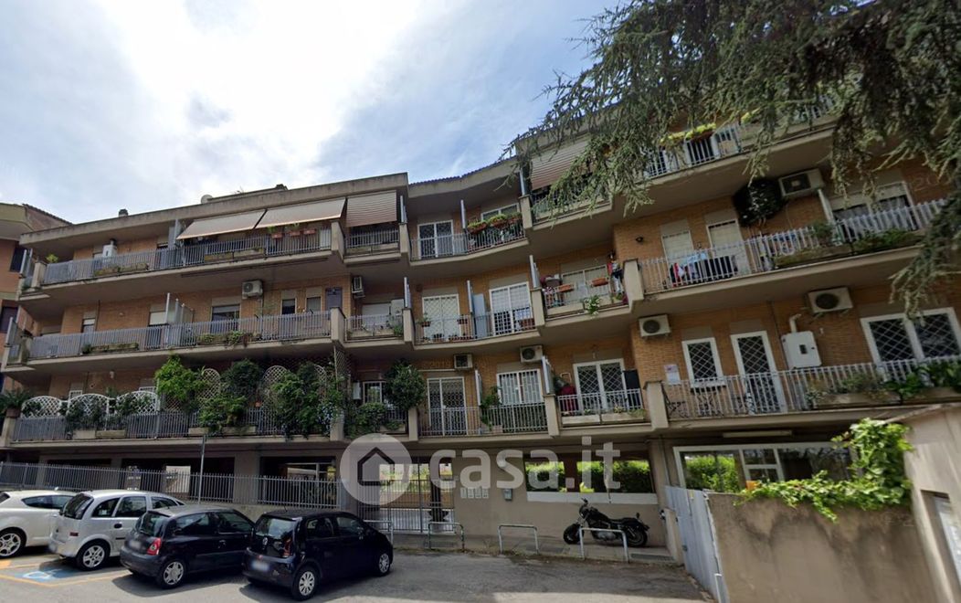 Appartamento in Vendita in Via del Bosco degli Arvali 79 a Roma