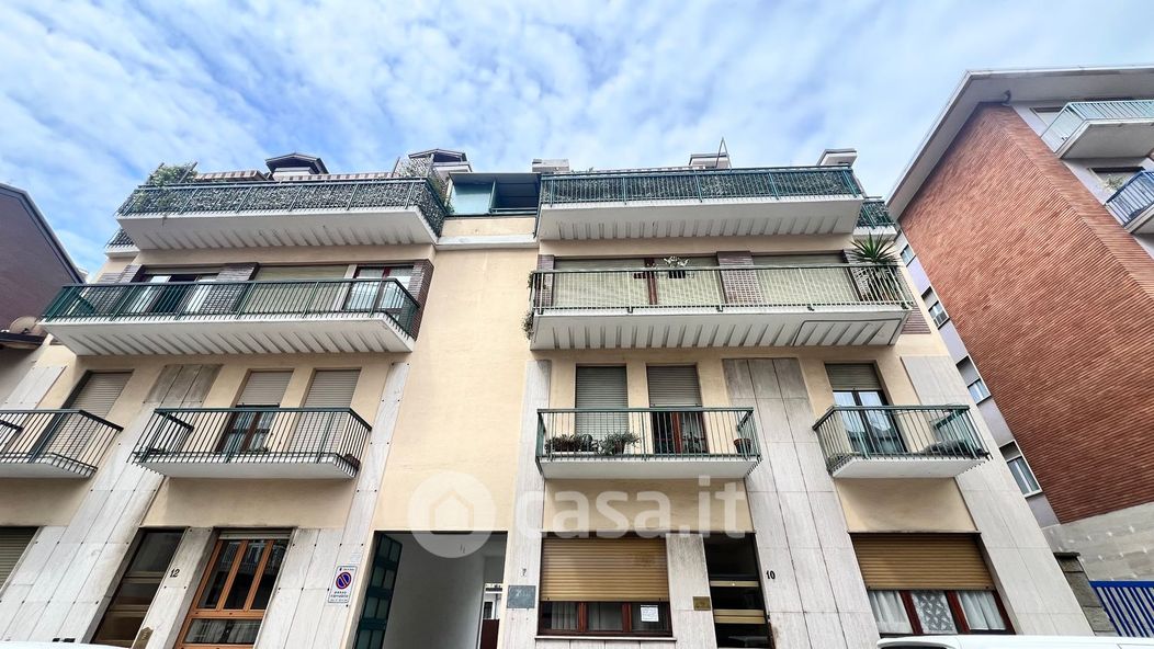 Appartamento in Vendita in Via Ragusa 10 a Torino