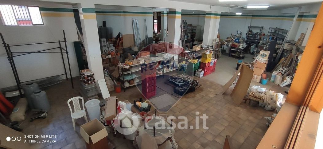 Negozio/Locale commerciale in Affitto in Via Francesco Baracca 17 -1 a Paternò